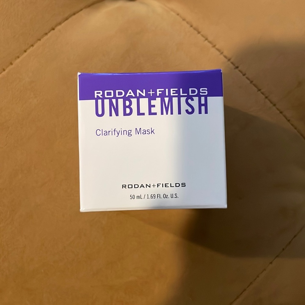 💎NWT💎 Rodan and Fields Unblemish Mask